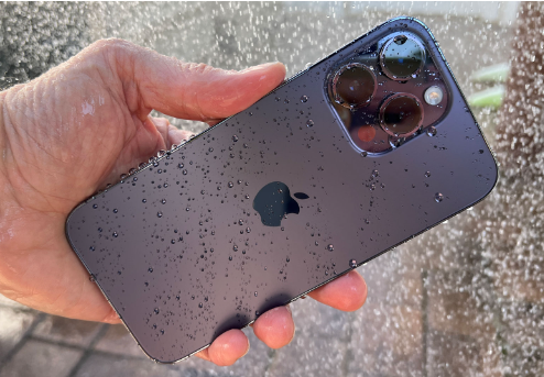 Giá iPhone 14 Pro Max đang lao dốc cực mạnh khiến Galaxy S23 Ultra 