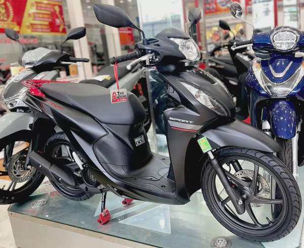 Giá xe Honda Vision mới nhất ngày 16/12/2024: Bản tiêu chuẩn thấp hơn giá đề xuất