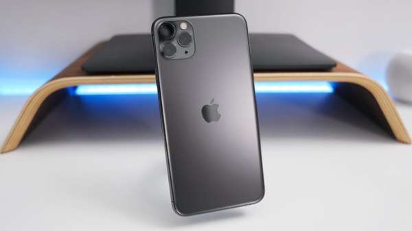 iPhone 11 Pro Max xứng danh danh hiệu rẻ nhất tầm trung: 