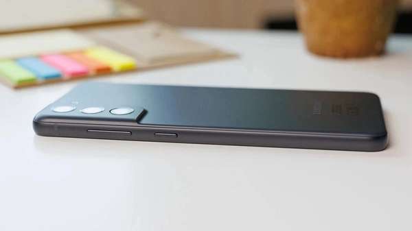 Lộ diện Samsung Galaxy S23 FE với thiết kế có phần quen thuộc, cấu hình ấn tượng