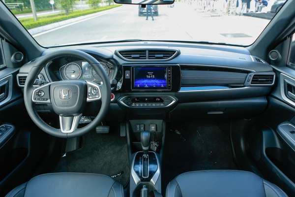 Honda BR-V: Lợi thế hơn Hyundai Stargazer, Mitsubishi Xpander và Toyota Veloz