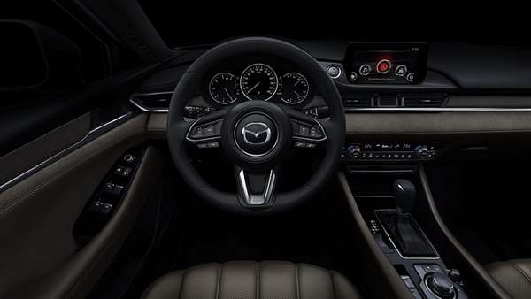 Giá xe Mazda 6 mới nhất ngày 16/5: Giảm tới 100 triệu đồng, quá rẻ cho chiếc sedan sang trọng