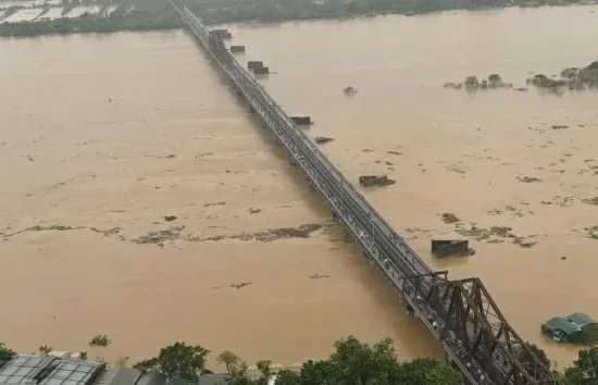 Hà Nội: Báo động II lũ trên sông Hồng tại thị xã Sơn Tây, Ba Vì, Phúc Thọ, Đan Phượng, Mê Linh