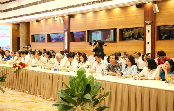 Tạo điều kiện, dành thêm nguồn lực để báo chí thực hiện tốt chức năng, nhiệm vụ trong kỷ nguyên mới- Ảnh 5. Tạo điều kiện, dành thêm nguồn lực để báo chí thực hiện tốt chức năng, nhiệm vụ trong kỷ nguyên mới- Ảnh 5.