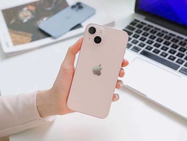 Với 13,6 triệu, iPhone 13 liệu có phải là smartphone 