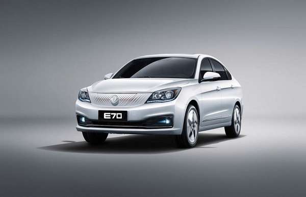 Dongfeng E70 