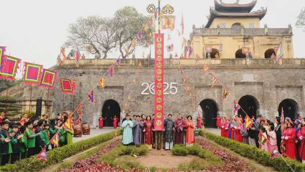 Tái hiện nghi lễ “Tống cựu nghinh tân” tại Khu Hoàng Thành