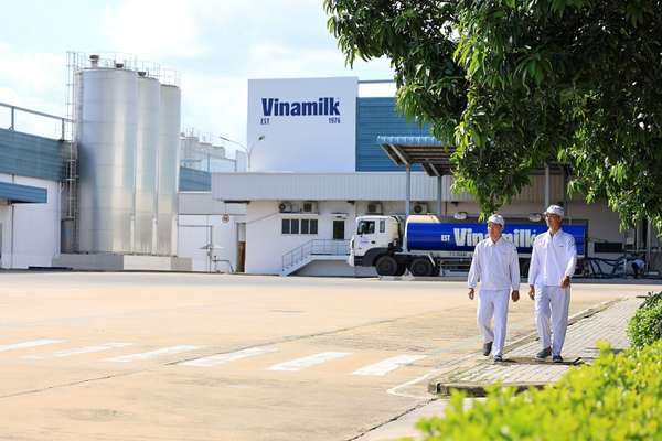 Vinamilk lan tỏa ý thức bảo vệ môi trường đến học sinh qua siêu nhà máy sữa và trang trại Green Farm