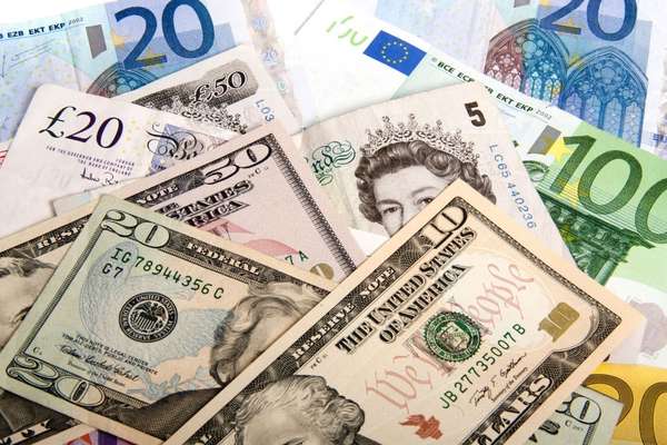 Tỷ giá đồng ngoại tệ hôm nay 14/6: Tỷ giá euro tăng, yen Nhật đồng loạt giảm