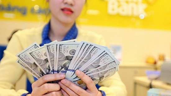 Tỷ giá USD hôm nay 7/2: Đồng loạt tăng mạnh