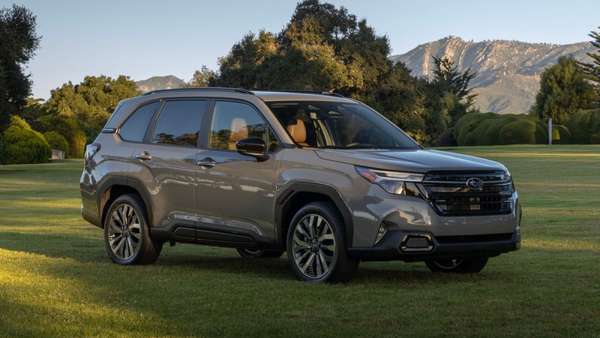 Subaru Forester 2025 chính thức ra mắt: Giá xấp xỉ 1 tỷ đồng