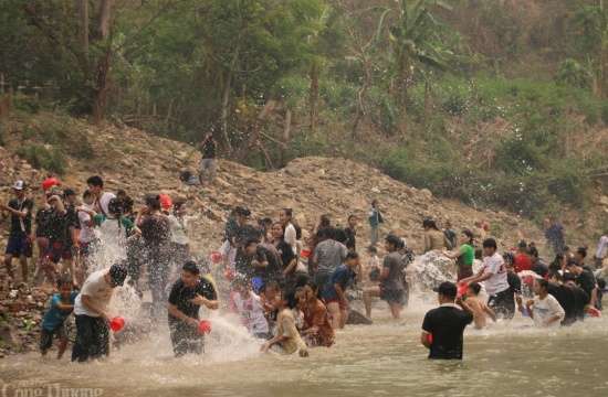 Điện Biên: Phục dựng Lễ Khăm Bản - Tết Bun.