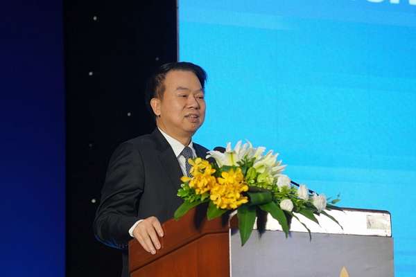 Thứ trưởng Bộ Tài chính Nguyễn Đức Chi phát biểu tại Hội nghị