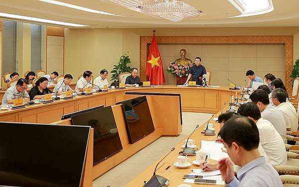 Phó Thủ tướng Trần Hồng Hà nêu rõ: Thủ tướng Chính phủ hết sức quan tâm đến công tác quản lý, phát triển các thị trường việc làm, bất động sản, đất đai lành mạnh, công khai, minh bạch - Ảnh: VGP/MK