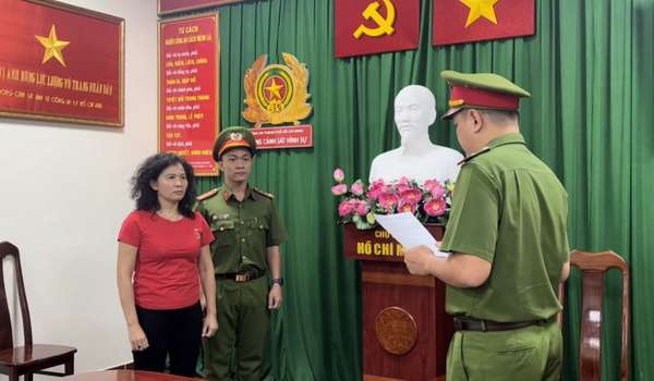 Lịch xét xử vụ bà Hàn Ni xúc phạm gia đình bà Nguyễn Phương Hằng