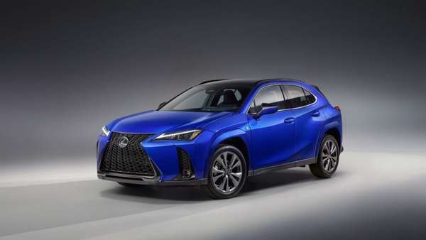 Lexus UX300h 2025 sử dụng hệ truyền động hybrid nâng cấp với công suất 196 mã lực