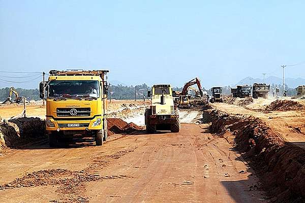 Thủ tướng chỉ đạo quyết liệt đẩy nhanh giải phóng mặt bằng các dự án trọng điểm