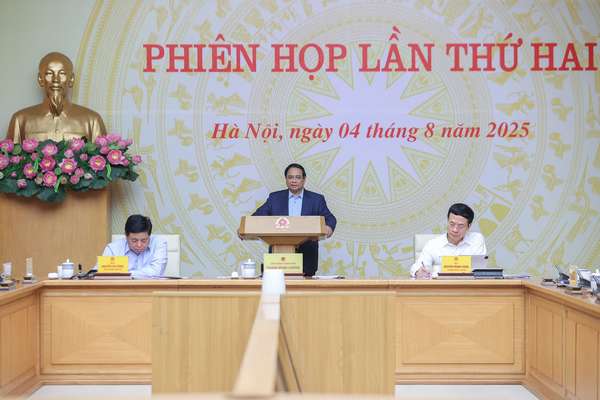 Thủ tướng: Chậm nhất tới 2027 phải thiết kế, chế tạo, kiểm thử một số chíp bán dẫn cần thiết- Ảnh 8. Thủ tướng: Chậm nhất tới 2027 phải thiết kế, chế tạo, kiểm thử một số chíp bán dẫn cần thiết- Ảnh 8.