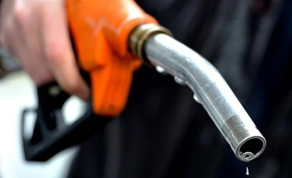 Giá xăng dầu trong nước điều chỉnh giảm từ chiều 15h chiều nay (Nguồn ảnh: Internet)