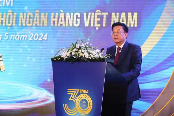 ong-nguyen-quoc-hung-pho-chu-tich-kiem-tong-thu-ky-hiep-hoi-ngan-hang-viet-nam.jpg