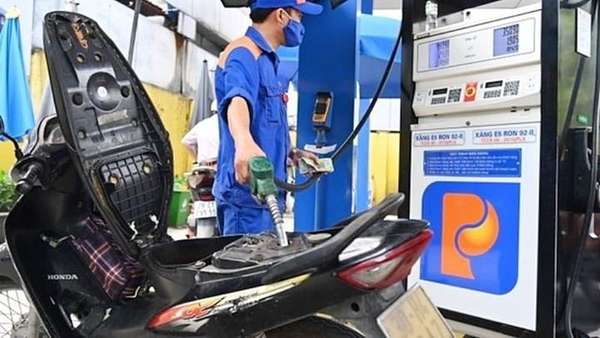 Giá xăng dầu hồi phục trở lại