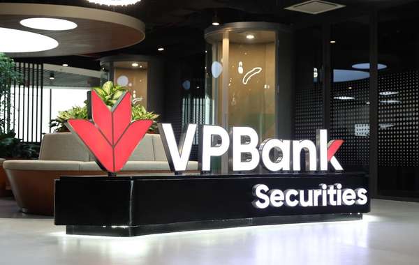 VPBankS niêm yết 12 mã chứng quyền, đón sóng đầu tư năm 2025