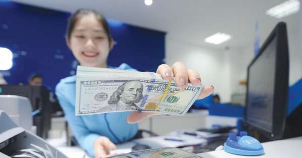 Ngân hàng Nhà nước lần đầu giảm giá bán USD trong năm 2023