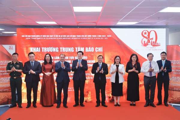 khai trương trung tâm báo chí 80 năm quốc khánh