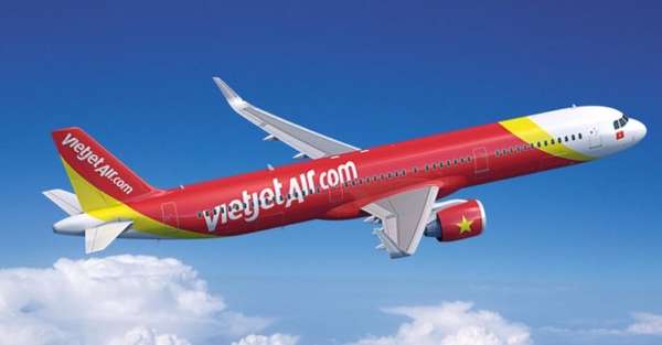 Bản tin DN ngày 4/11: Vietjet huy động thêm 1.000 tỷ đồng từ trái phiếu; FoxConn thuê đất của đại gia Đặng Thành Tâm