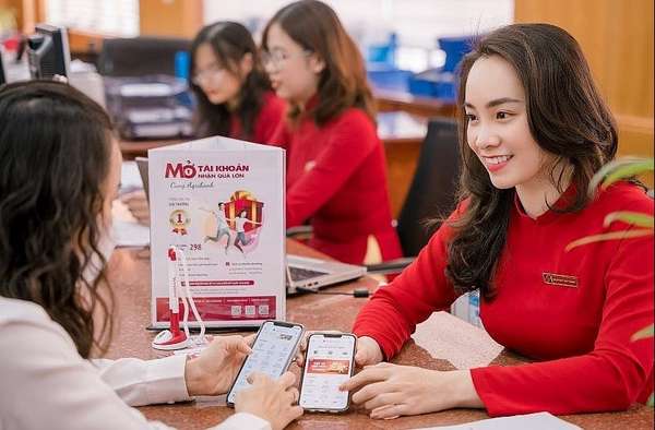 Agribank tiếp tục tăng lãi suất huy động, duy trì vị trí dẫn đầu trong nhóm Big4