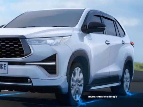 Xe ô tô mới Maruti Suzuki Engage