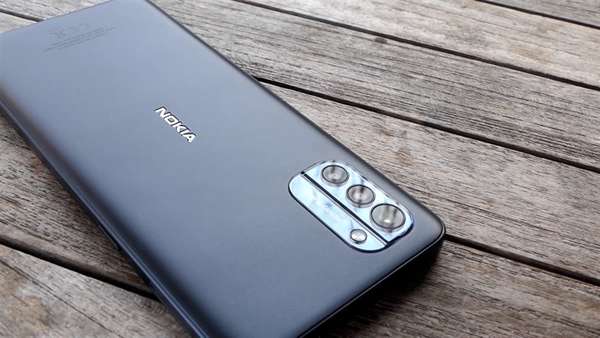 Mẫu điện thoại cao cấp nhất nhà Nokia: Cấu hình "xịn hết nấc", giá quá đỗi "yêu thương"