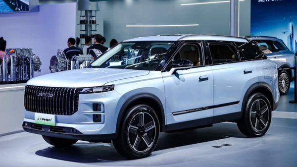 Cận cảnh Jeacoo J7 PHEV sắp về Việt Nam: Tầm vận hành 1.200 km, chống ồn là điểm cộng