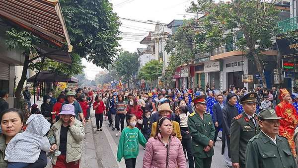 Tỉnh Quảng Ninh: Hàng vạn người tham gia Khai hội Đền Cửa Ông năm 2023