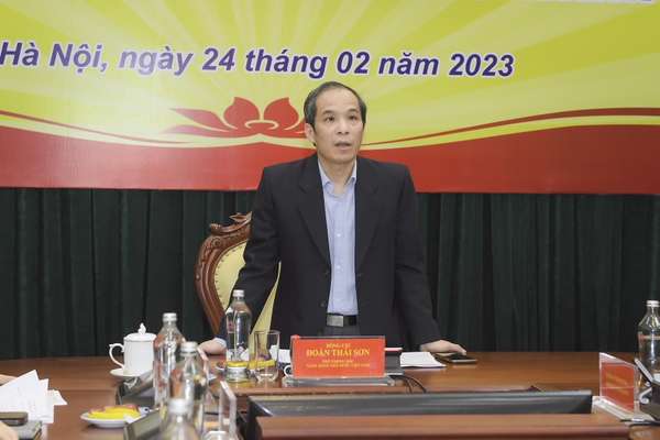 Phó Thống đốc Đoàn Thái Sơn: Không để xảy ra tình trạng “ép” khách mua bảo hiểm dưới mọi hình thức