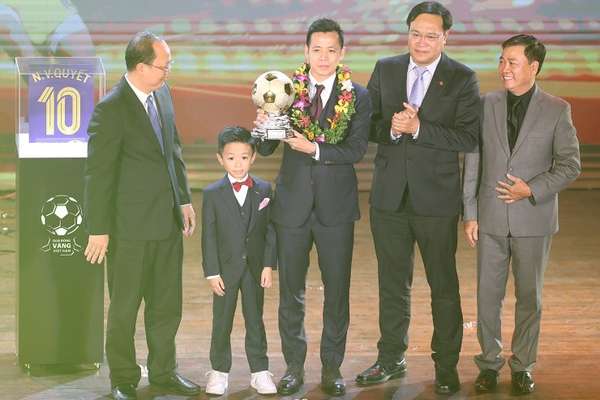 Đây là lần thứ hai ngôi sao của Hà Nội FC được vinh danh giải thưởng này