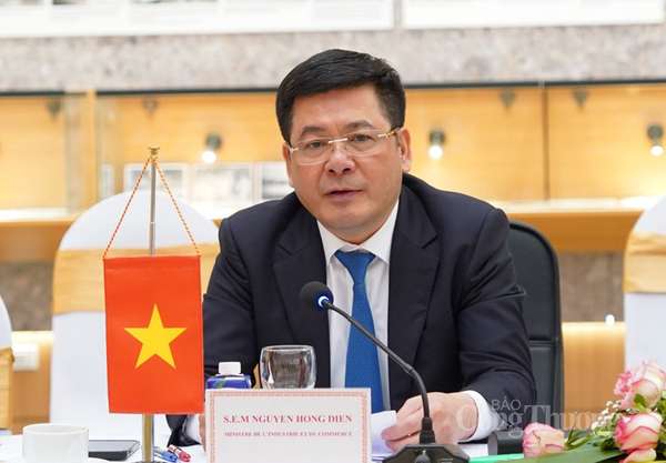 Bộ trưởng Nguyễn Hồng Diên làm việc với Bộ trưởng đặc trách Ngoại thương Pháp
