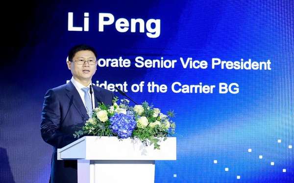 Ông Li Peng - Chủ tịch Nhóm Kinh doanh Hạ tầng Viễn thông Huawei đã có bài phát biểu tại sự kiện MWC Barcelona 2023