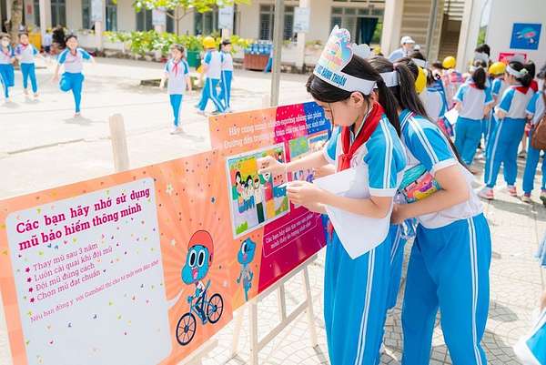 Prudential Việt Nam tổ chức ngày hội an toàn giao thông tại Quảng Ngãi