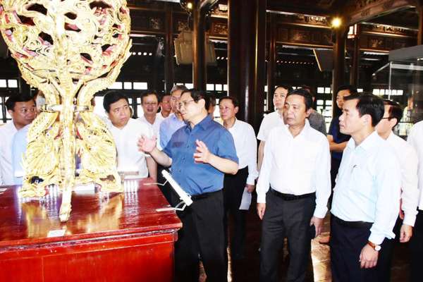 Nhiều hoạt động của Thủ tướng Chính phủ trong chuyến thăm và làm việc tại Thừa Thiên Huế