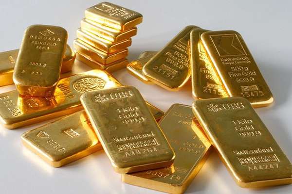Giá vàng SJC đứng mốc 66,9 triệu đồng, vàng thế giới giảm nhẹ