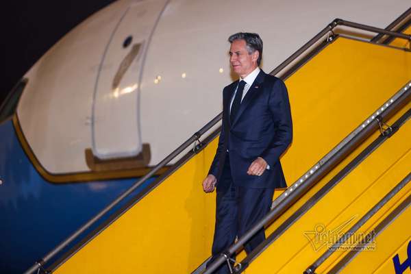 Ngoại trưởng Mỹ Antony Blinken đến Hà Nội