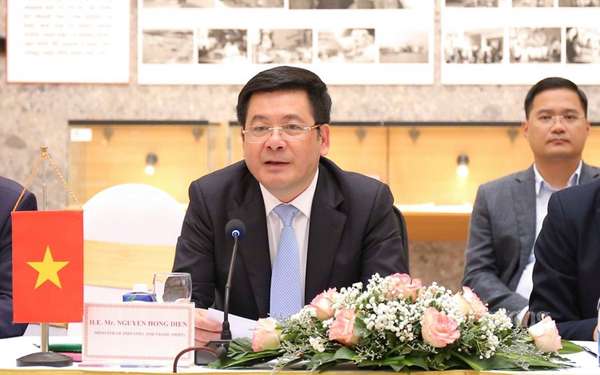 Bộ trưởng Nguyễn Hồng Diên làm việc với Bộ trưởng Bộ Ngoại giao Áo