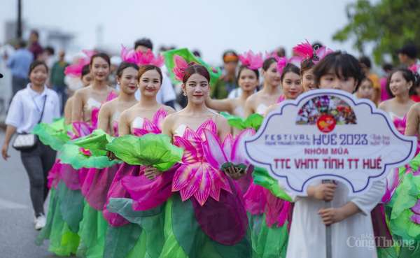 Thừa Thiên Huế: Sôi động lễ hội quảng diễn tại Festival nghề truyền thống Huế