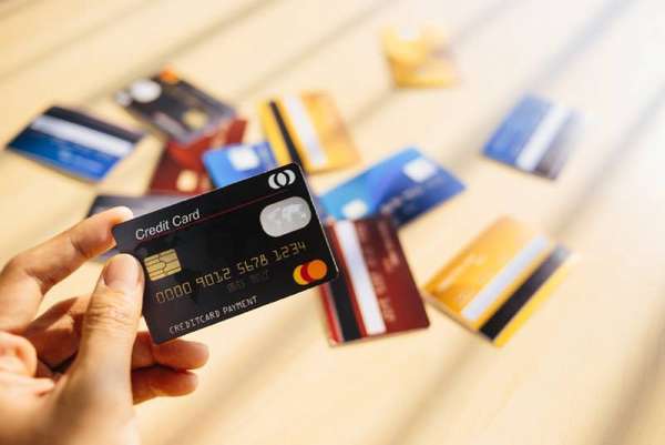 Ngân hàng Nhà nước yêu cầu rà soát cách tính lãi suất đối với thẻ tín dụng