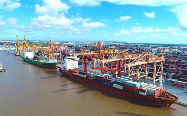VIMC là doanh nghiệp nhà nước, hoạt động sản xuất kinh doanh trên 3 lĩnh vực: vận tải biển, cảng biển, logistics với mạng lưới rộng khắp cả nước
