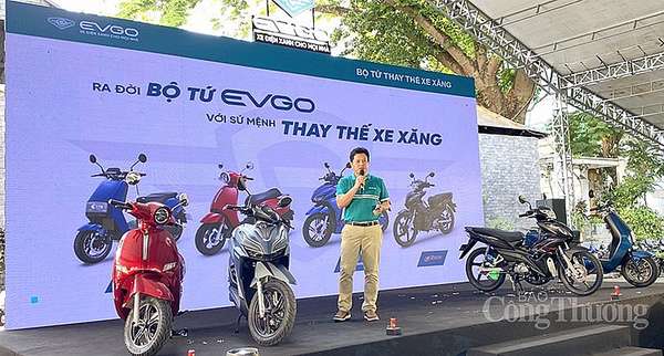 Bốn mẫu xe hai bánh sử dụng động cơ điện mới nhất vừa được Tập đoàn Sơn Hà ra mắt tại Việt Nam