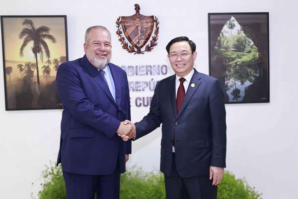 Chủ tịch Quốc hội Vương Đình Huệ đã hội kiến Thủ tướng Cuba