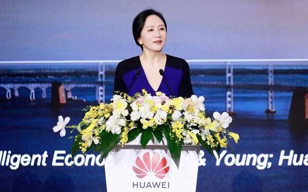 Bà Mạnh Vãn Chu - Phó Chủ tịch, kiêm Chủ tịch Luân phiên mới, Giám đốc Tài chính của Huawei phát biểu tại sự kiện HAS 2023