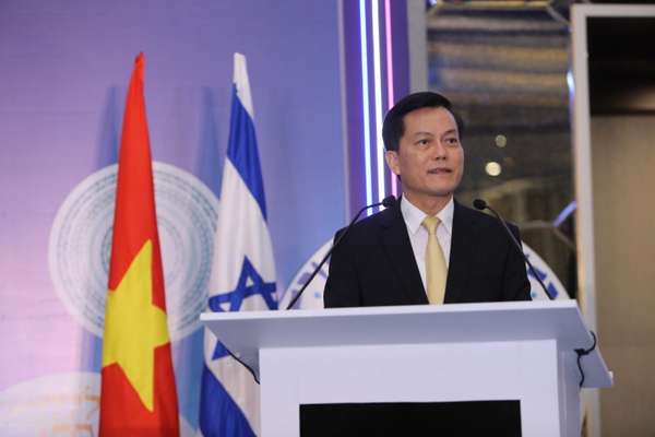 Thứ trưởng Bộ Ngoại giao Hà Kim Ngọc phát biểu tại Lễ kỷ niệm (Ảnh: ĐSQ Israel tại Việt Nam).